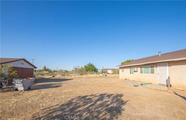 9888 6th, Victorville, CA 92392