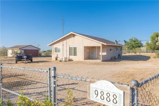 9888 6th, Victorville, CA 92392