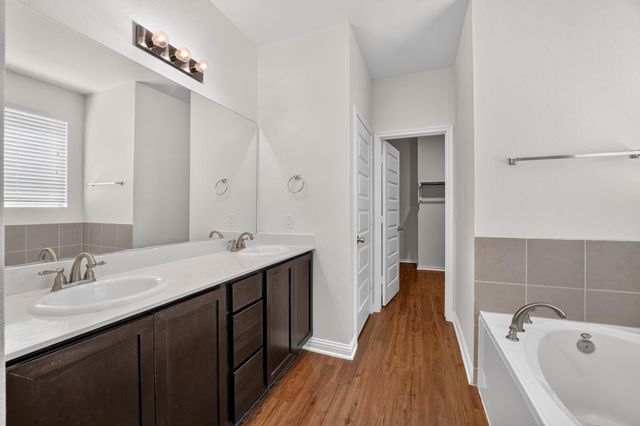 8107 Cottage Rose DR, Austin, TX 78744