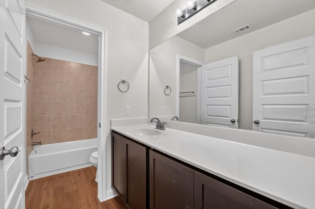 8107 Cottage Rose DR, Austin, TX 78744