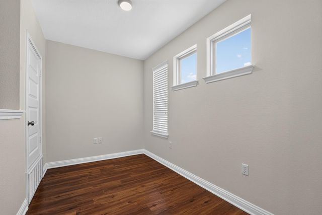 8107 Cottage Rose DR, Austin, TX 78744