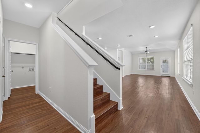 8107 Cottage Rose DR, Austin, TX 78744