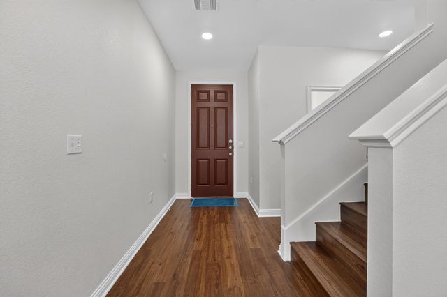 8107 Cottage Rose DR, Austin, TX 78744