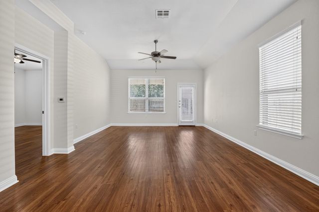 8107 Cottage Rose DR, Austin, TX 78744
