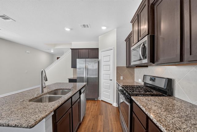8107 Cottage Rose DR, Austin, TX 78744