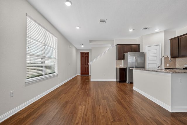 8107 Cottage Rose DR, Austin, TX 78744