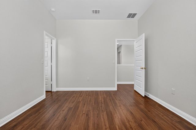 8107 Cottage Rose DR, Austin, TX 78744