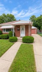 22095 David Avenue, Eastpointe, MI 48021