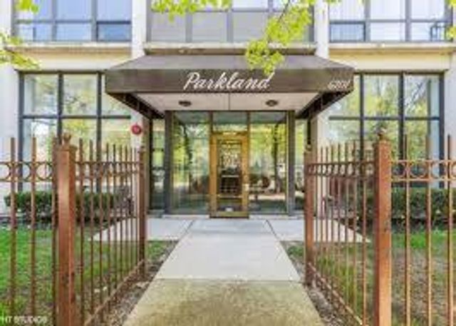 6701 S Crandon Avenue 8B, Chicago, IL 60649