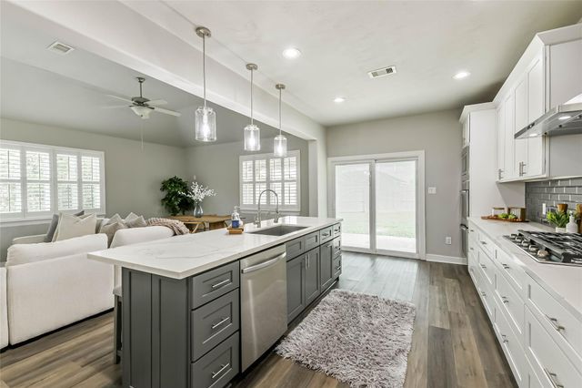 13043 Avery Ridge Lane, Tomball, TX 77377