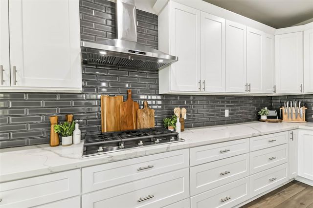 13043 Avery Ridge Lane, Tomball, TX 77377