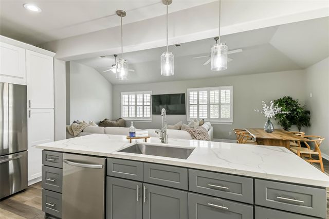 13043 Avery Ridge Lane, Tomball, TX 77377