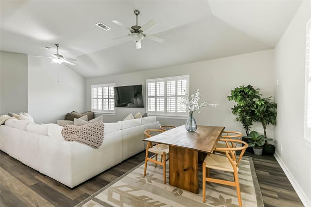 13043 Avery Ridge Lane, Tomball, TX 77377