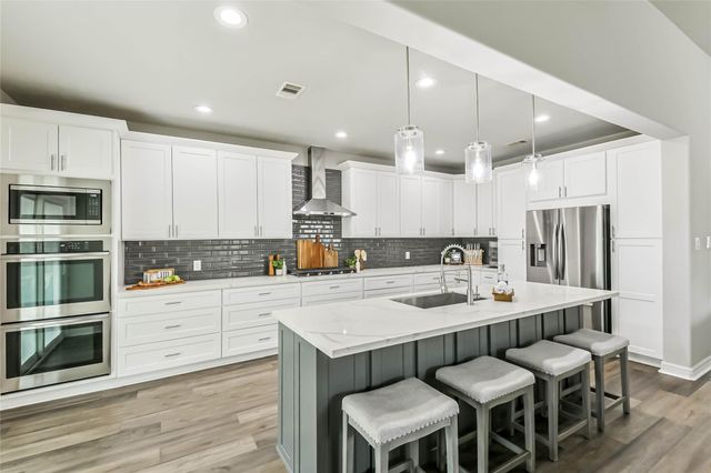 13043 Avery Ridge Lane, Tomball, TX 77377