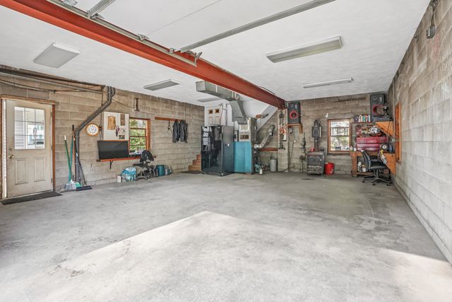 2 Country Pond Road, Kingston, NH 03848