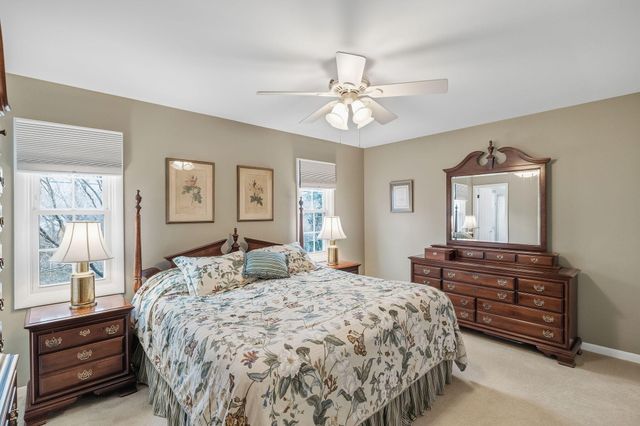 9000 Chestnut Lane, Munster, IN 46321