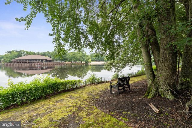 44 WOODLAKE DR, Marlton, NJ 08053
