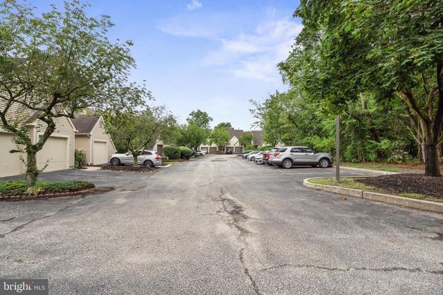 44 WOODLAKE DR, Marlton, NJ 08053