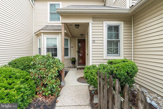 44 WOODLAKE DR, Marlton, NJ 08053