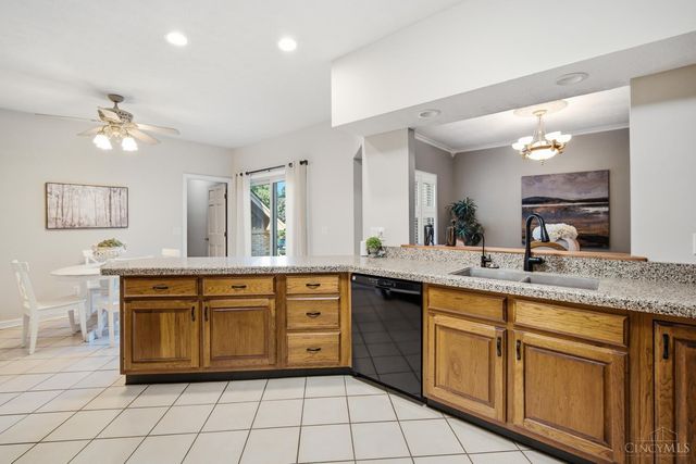 3595 Far Hills Avenue, Kettering, OH 45429