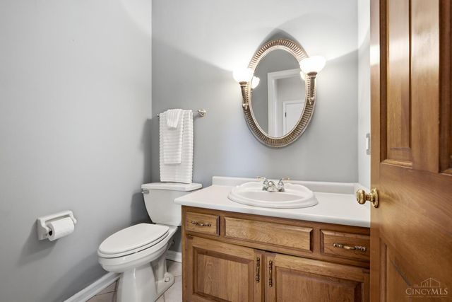 3595 Far Hills Avenue, Kettering, OH 45429