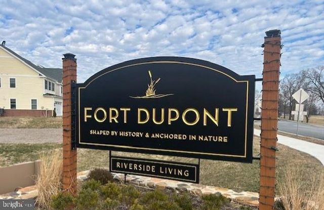 913 REYNOLDS ST, Delaware City, DE 19706