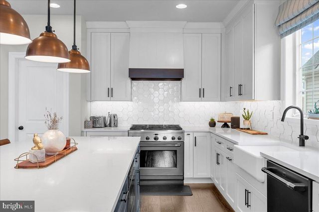 913 REYNOLDS ST, Delaware City, DE 19706