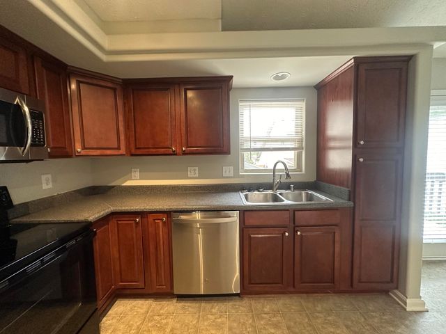 2517 Buck Lane, Lexington, KY 40511