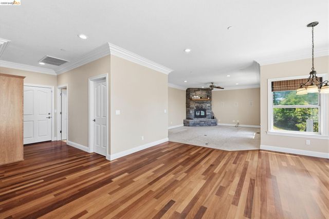 16464 Crestridge Ave, Sonora, CA 95370