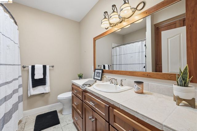 16464 Crestridge Ave, Sonora, CA 95370