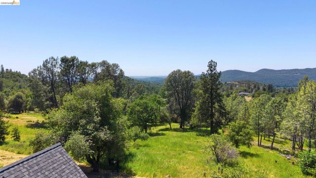 16464 Crestridge Ave, Sonora, CA 95370