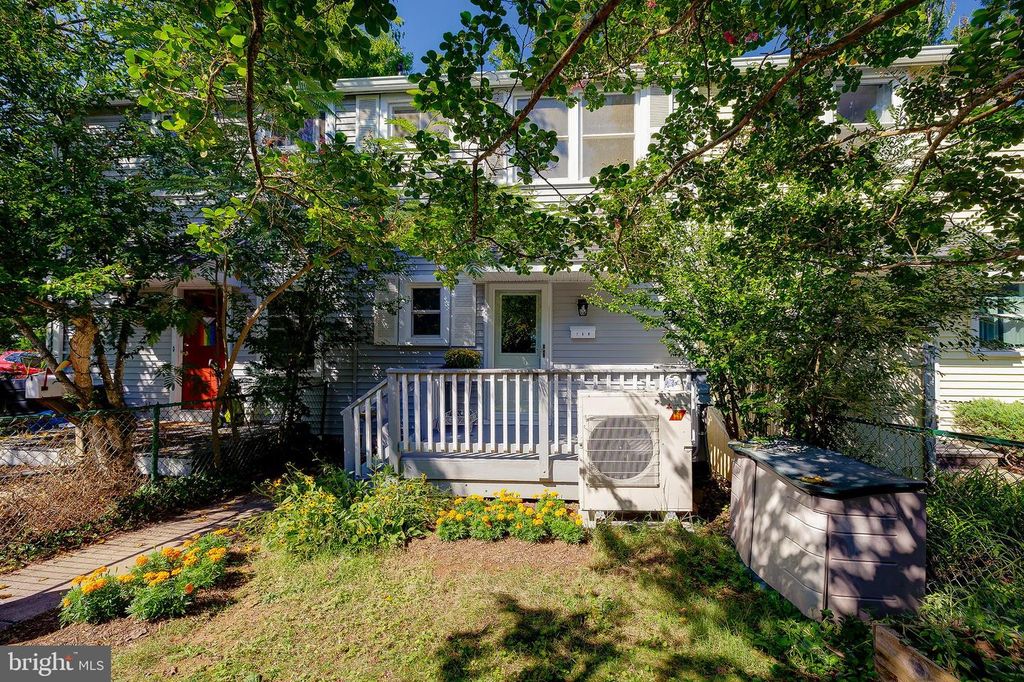 16-N RIDGE RD, Greenbelt, MD 20770
