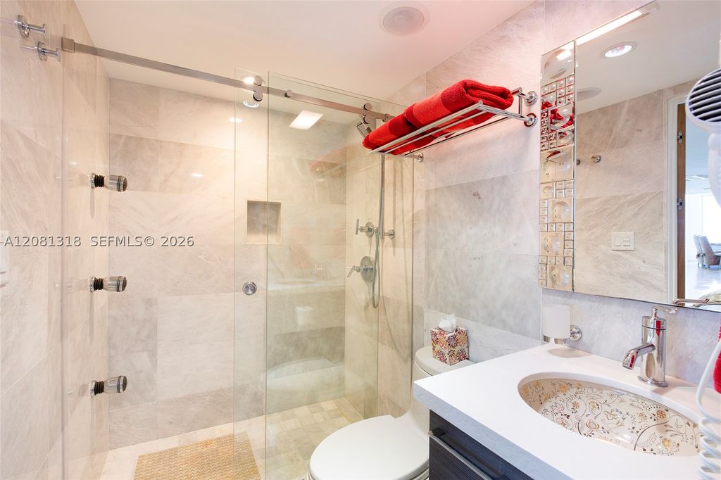 Image 13 of property listing at 5445 Collins Ave P2, Miami Beach, FL 33140