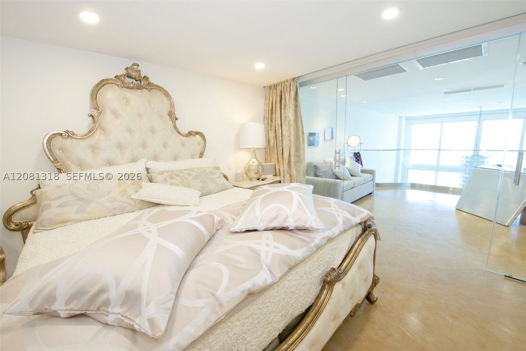 Image 21 of property listing at 5445 Collins Ave P2, Miami Beach, FL 33140