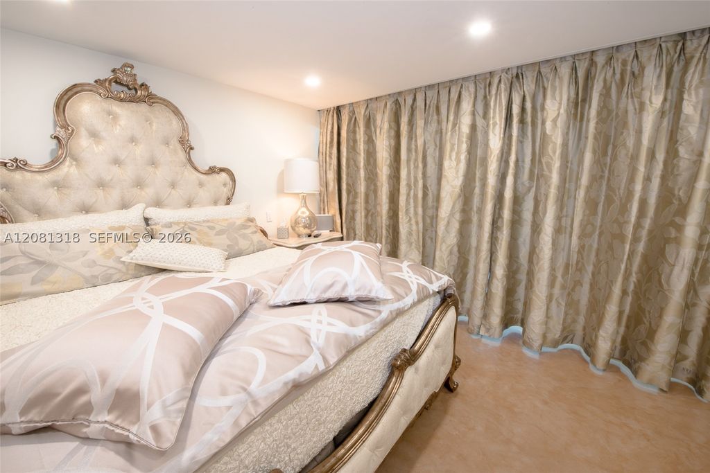 Image 8 of property listing at 5445 Collins Ave P2, Miami Beach, FL 33140
