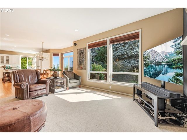 8336 Sw 187TH Ave, Beaverton, OR 97007