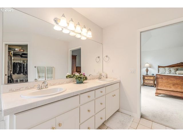 8336 Sw 187TH Ave, Beaverton, OR 97007