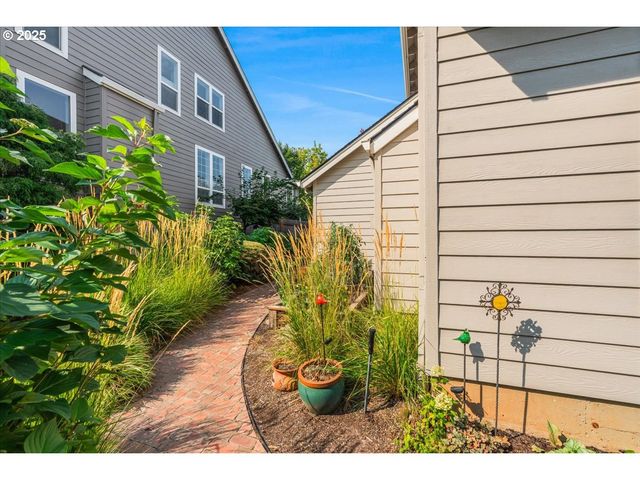 8336 Sw 187TH Ave, Beaverton, OR 97007