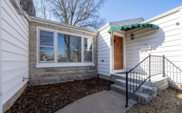 1036 E Linwood Terrace, Springfield, MO 65807