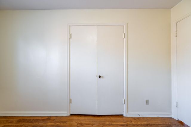 1036 E Linwood Terrace, Springfield, MO 65807