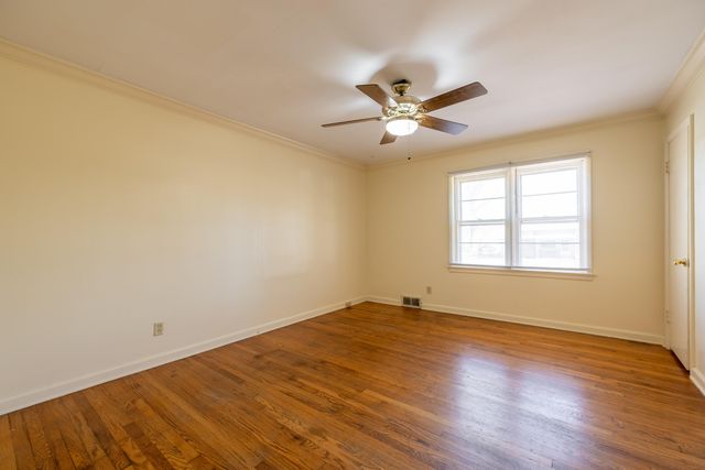 1036 E Linwood Terrace, Springfield, MO 65807