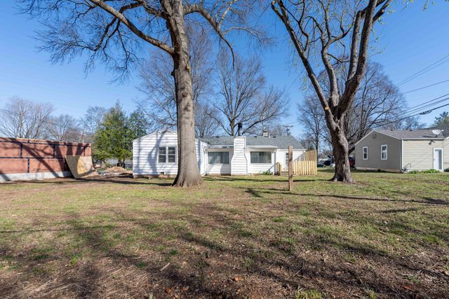 1036 E Linwood Terrace, Springfield, MO 65807