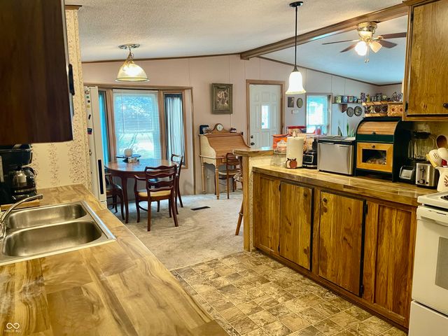 84 Hoagy Carmichael Way, Cloverdale, IN 46120