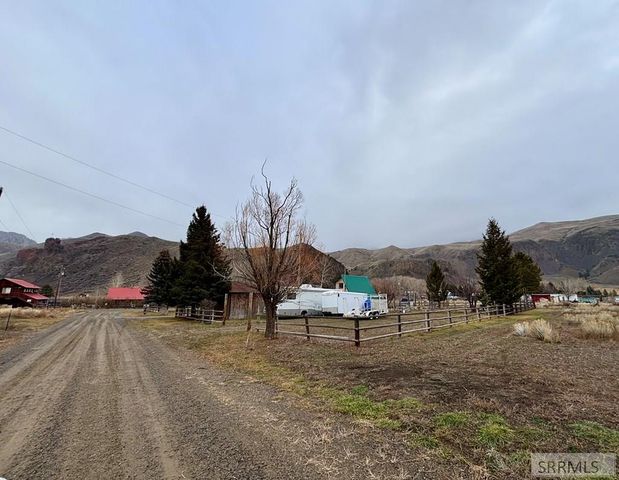 168 Redwood Road, Salmon, ID 83467