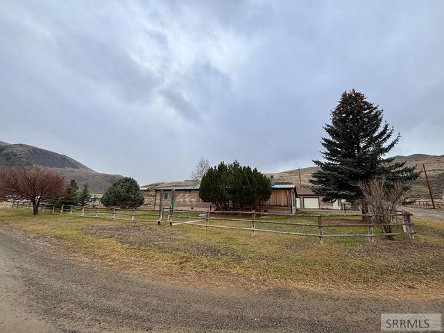 168 Redwood Road, Salmon, ID 83467