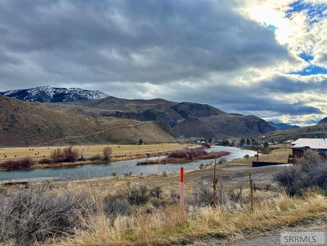 168 Redwood Road, Salmon, ID 83467