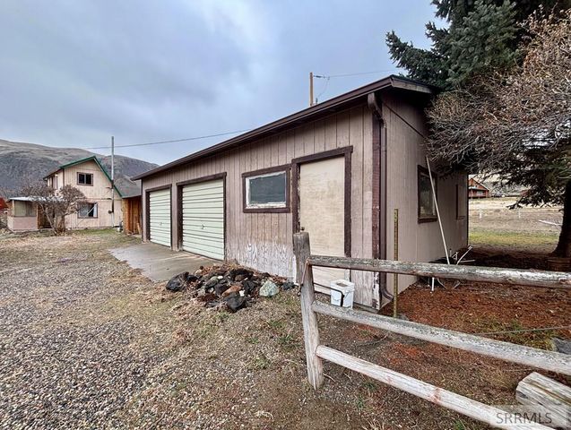 168 Redwood Road, Salmon, ID 83467