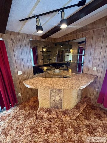 168 Redwood Road, Salmon, ID 83467