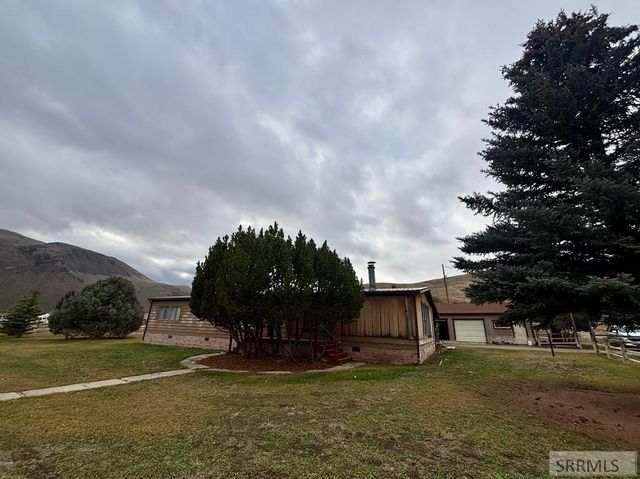 168 Redwood Road, Salmon, ID 83467