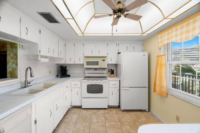 871 NEW YORK AVENUE 307, Dunedin, FL 34698